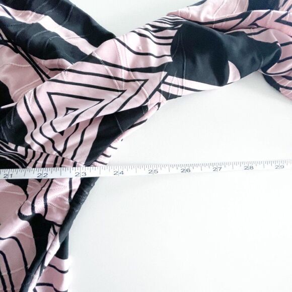 Dressbarn Tunic Top Pink Black Women's Size 2X V-Neck Stretch - Picture 7 of 10